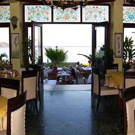 酒店 Mendos Garden Exclusive 3*